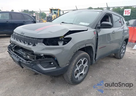 2022 Jeep Compass Trailhawk 4X4 z USA, uszkodzony, nr VIN 3C4NJDDB9NT193703